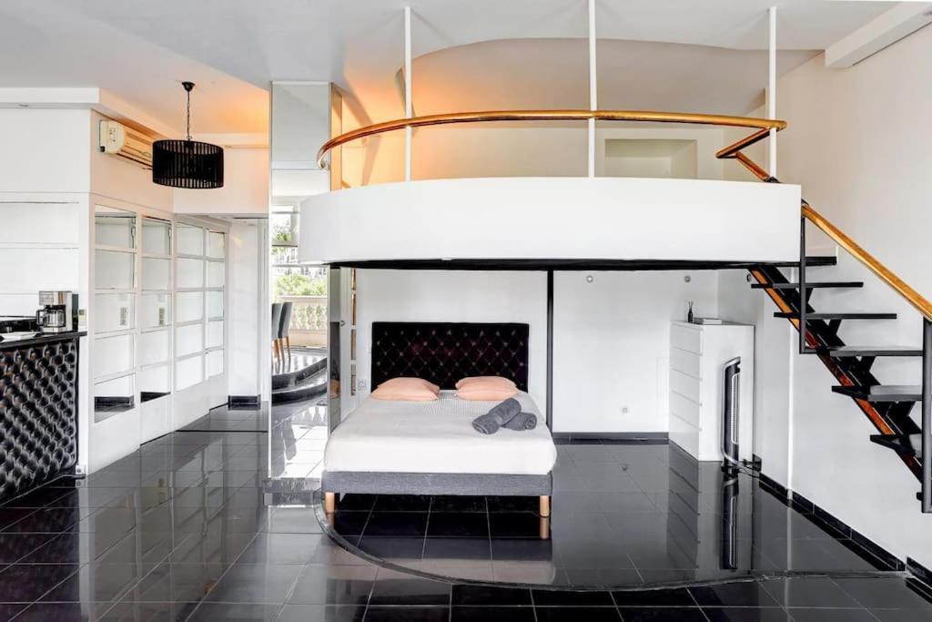 Appartement Vue Sur Les Champs-elysees