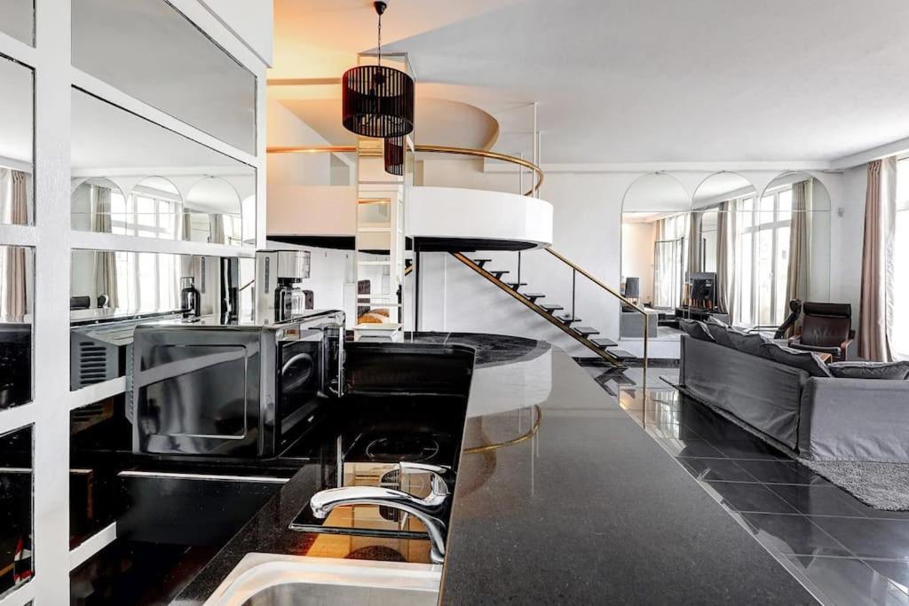 Vue Sur Les Champs-elysees Appartement